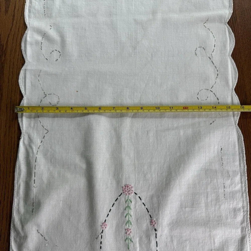 Vtg Embroidered Crochet Dresser Scarf Table Runner Flower Floral 40